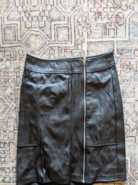 black leather mini skirt